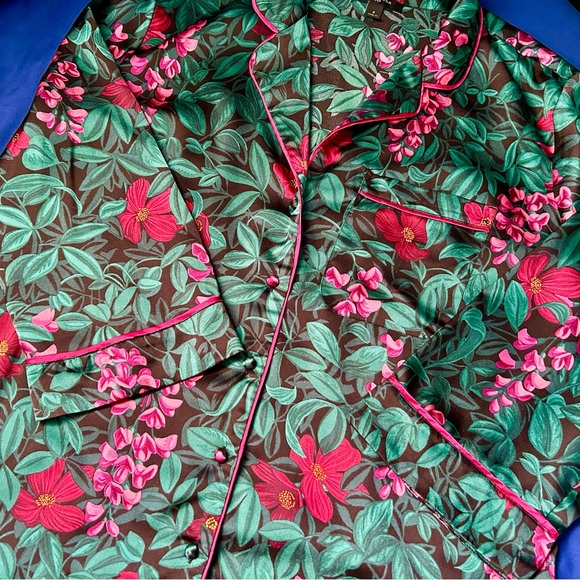 Ann Taylor Dark Green, Pink Tropical Floral Pajama Set, Size M - Picture 3 of 15